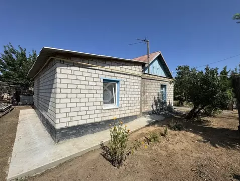 Дом в Волгоградская область, Волгоград Поселок Заречный тер., ул. ...
