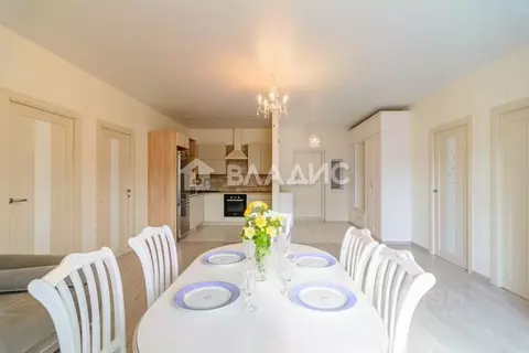 Дом в Карелия, Прионежский район, Шуйское с/пос, д. Бесовец, район 2 ...