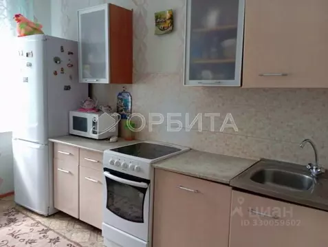 2-к кв. Тюменская область, Тюмень ул. Домостроителей, 38 (50.8 м)