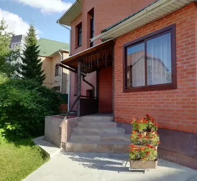 Коттедж в Новосибирская область, Новосибирск Бирюзовая ул., 22 (396 м)