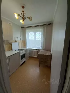 1-к кв. Омская область, Омск просп. Космический, 105 (30.0 м)