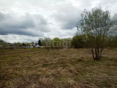 Участок в Калужская область, Перемышльский район, Ахлебинино с/пос, с. ...