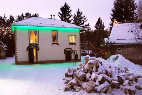 Дом в Свердловская область, Ревда ул. Прибрежная, 1 (40 м)