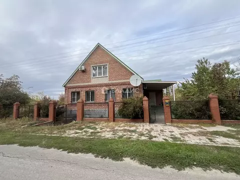 Дом в Ростовская область, Аксайский район, Верхнеподпольный хут.  (260 ...