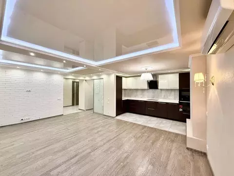 2-к кв. Самарская область, Тольятти ул. Лизы Чайкиной, 46 (70.0 м)