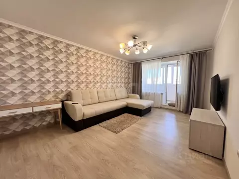 2-к кв. Тюменская область, Тюмень ул. Линейная, 15 (66.5 м)