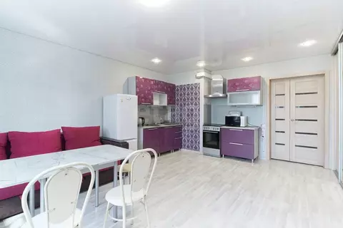 Студия Тюменская область, Тюмень Интернациональная ул., 199к2 (33.0 м)