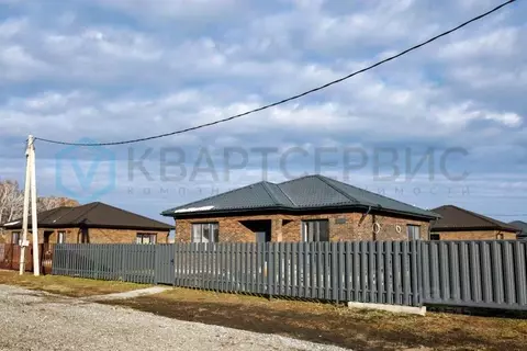 Дом в Омская область, Омский район, Магистральное с/пос, Деревня ...