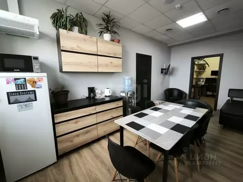 Офис в Кемеровская область, Кемерово ул. Терешковой, 18 (229 м)