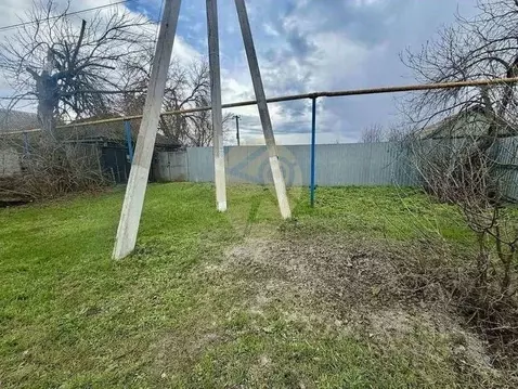 Участок в Белгородская область, Старооскольский городской округ, с. ...