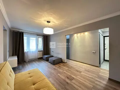 Продается 2-комнатная квартира