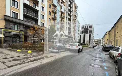 Торговая площадь в Санкт-Петербург ул. Глухая Зеленина, 6 (81 м)