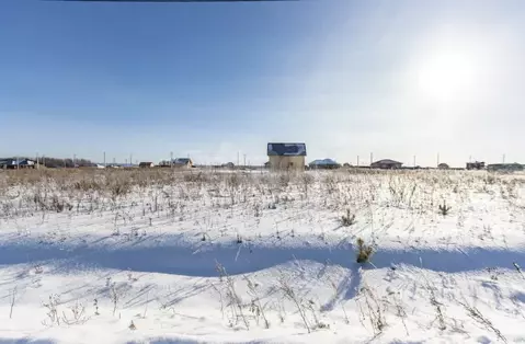 Участок в Тюменская область, Тюменский муниципальный округ, д. ...