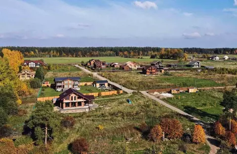 Участок в Ленинградская область, Приозерский район, Плодовское с/пос, ...