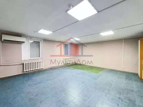 Торговая площадь в Белгородская область, Губкин ул. Раевского, 9 (45 ...