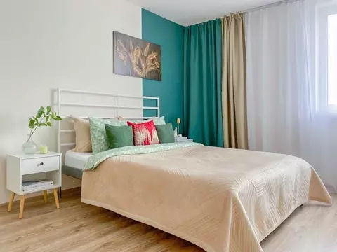 1-к кв. Свердловская область, Екатеринбург ул. Рощинская, 28 (42.0 м)