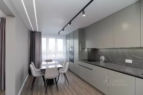 3-к кв. Тюменская область, Тюмень ул. Василия Подшибякина, 12 (81.8 м)