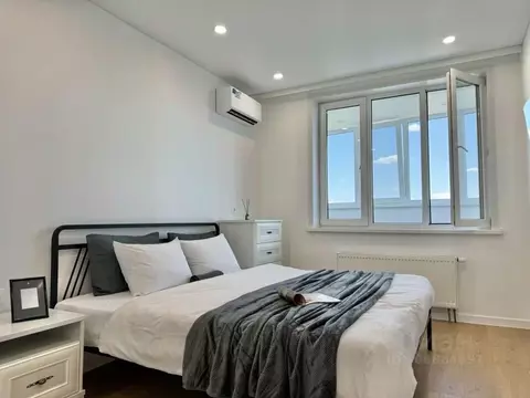 2-к кв. Татарстан, Казань Комсомольская ул., 1 (75.0 м)