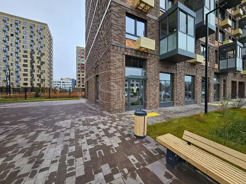 Торговая площадь в Москва ул. Алхимовская, 1к4 (84 м)