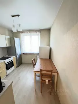 2-к кв. Челябинская область, Челябинск Двинская ул., 21 (63.0 м)