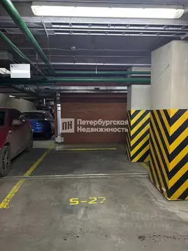 Гараж в Санкт-Петербург Парадная ул., 3к2 (20 м)