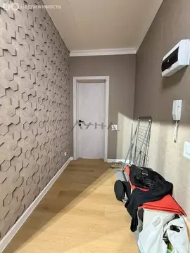 2-комнатная квартира: Набережные Челны, улица Назипа Зиатдинова, 11 ...