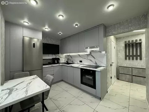 2-комнатная квартира: Самара, улица Николая Баженова, 8 (60 м)