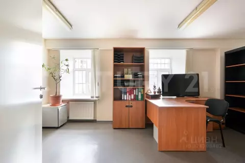 Офис в Санкт-Петербург Невский просп., 45/2 (100 м)