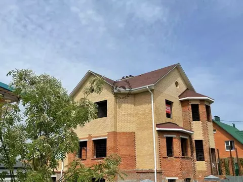 Дом в Калужская область, Дзержинский район, Дворцы с/пос, с. Учхоз ул. ...