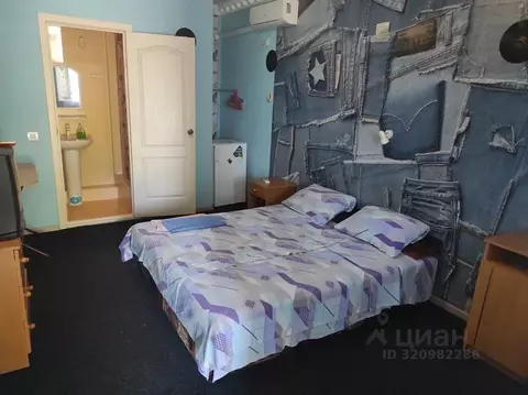 Комната Крым, Сакский район, Штормовское с/пос, с. Поповка ул. ...