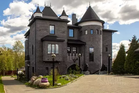 Дом в Ленинградская область, Выборгский район, Первомайское с/пос, ...