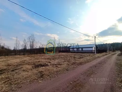 Участок в Ленинградская область, Выборгский район, Рощинское городское ...