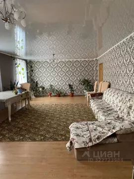 Дом в Калининградская область, Гвардейский муниципальный округ, пос. ...