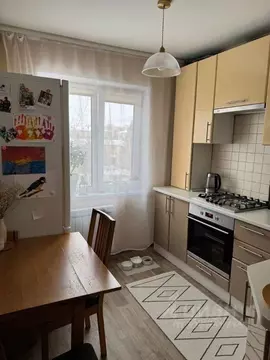 2-к кв. Омская область, Омск Заозерный мкр, ул. Бархатовой, 4 (48.8 м)