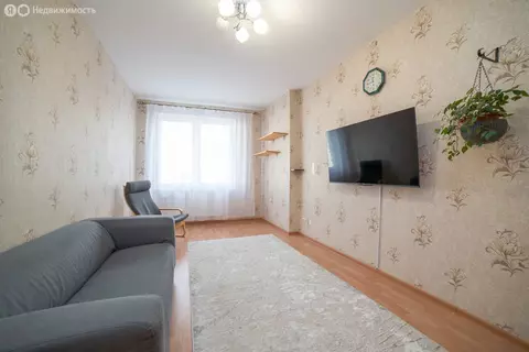 3-комнатная квартира: Екатеринбург, улица Павла Шаманова, 4 (75 м)