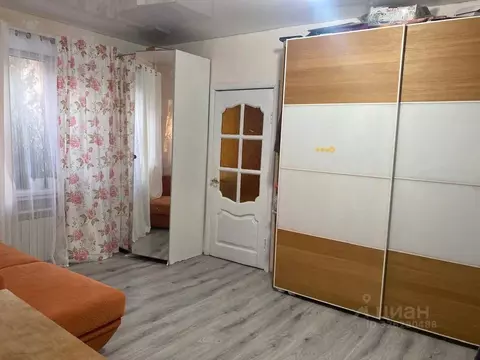 3-к кв. Московская область, Раменское Холодово мкр, 2-й кв-л, ул. ...