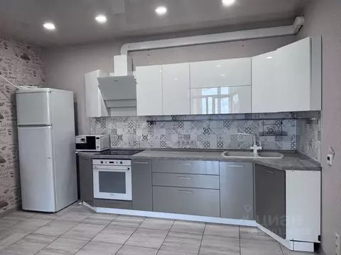 2-к кв. Тульская область, Тула ул. Седова, 26к1 (70.0 м)