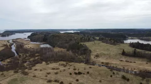 Участок в Карелия, Лахденпохский муниципальный округ, пос. Харвиа  ...