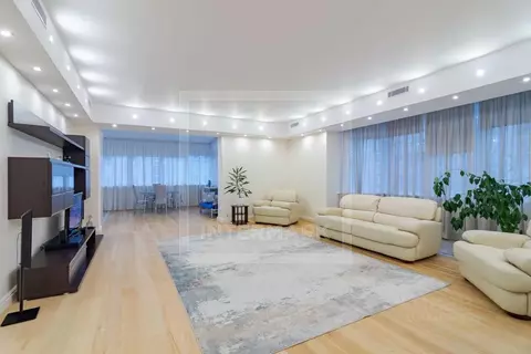 3-к кв. Москва ул. Арбат, 43С3 (150.0 м)