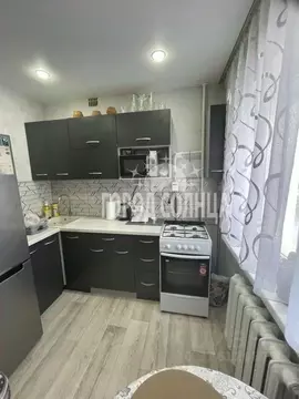 3-к кв. Омская область, Омск Городок Нефтяников мкр, ул. Круговая, 8А ...