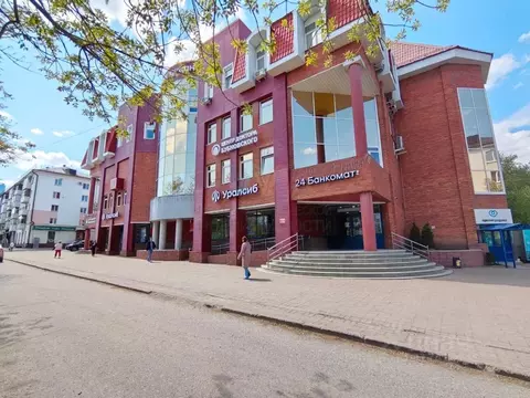 Помещение свободного назначения в Башкортостан, Уфа просп. Октября, ...