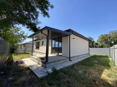 Дом в Краснодарский край, Динской район, Нововеличковское с/пос, ...