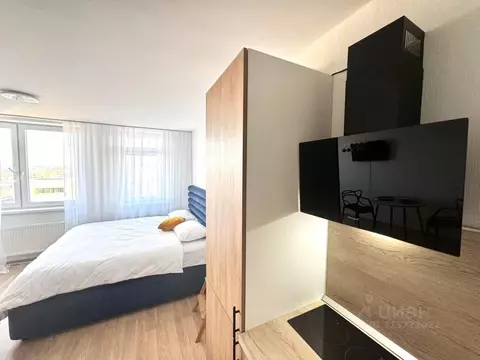 Студия Свердловская область, Екатеринбург ул. Чемпионов, 15 (28.3 м)