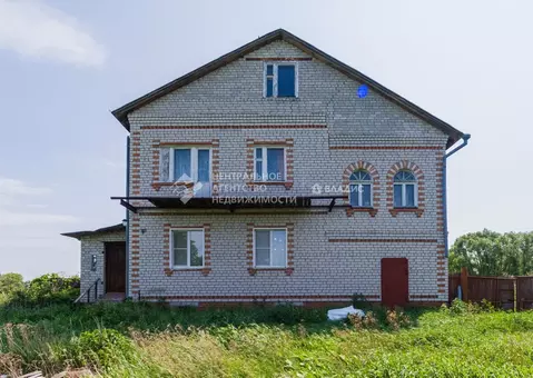 Дом в Рязанская область, Рязанский район, Тюшевское с/пос, д. Большое ...