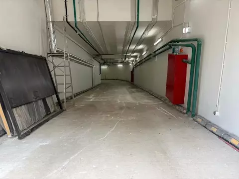 Гараж в Москва Нарвская ул., 5 (13 м)