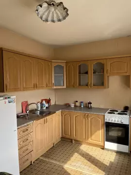 2-к кв. Омская область, Омск ул. Арнольда Нейбута, 7 (72.0 м)