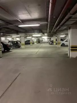 Гараж в Санкт-Петербург ул. Адмирала Черокова, 18к2 (15 м)