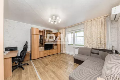 1-к кв. Челябинская область, Челябинск ул. Молодогвардейцев, 66 (36.5 ...