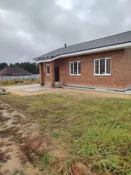 Дом в Калужская область, Малоярославецкий муниципальный округ, с. ...