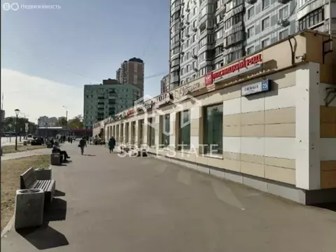 Торговая площадь (654 м)